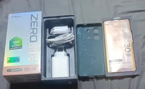 zero 30 pro 5g بحاله ممتازه