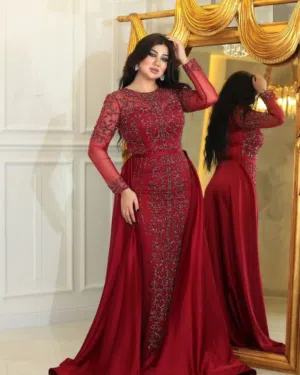 فساتين للبيع الكمية كاملة مش بالقطعة ،  هدول صور عيّنات من البضاعة مو كلهم ،  المهتم يبعت خاص