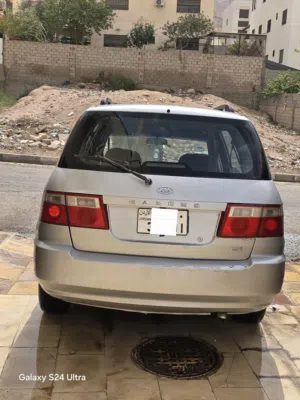 كيا كارينز موديل 2003