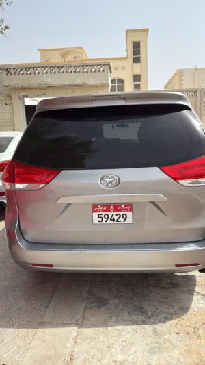 سيينا 2013 نضيفه