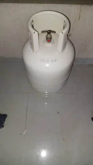انبوبه غاز طهي جديدة فارغة