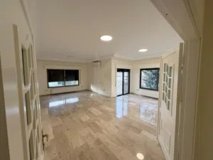 207 m2 3 Bedrooms Apartments for Sale in Amman Deir Ghbar