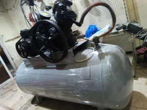 كمبريسات هواء كبيره للمصانع ثلاث فاز 079694074