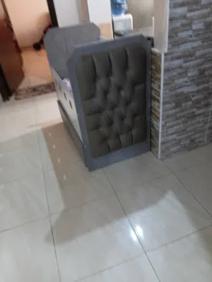 تخت اطفال مستعمل للبيع