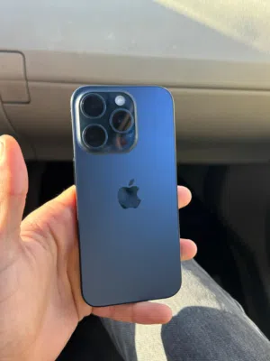 Apple iPhone 15 Pro 128 GB in Amman