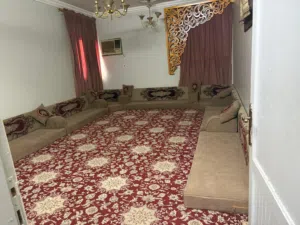 مجلس عربي  بحاله ممتازة