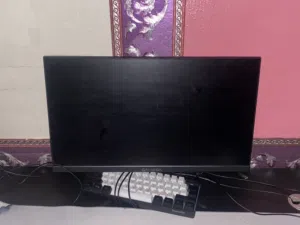 سوني 5 مع يدتين 2 مع شاشه 120 هرتز سلم