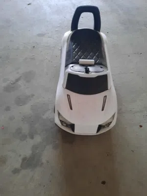 سياره أطفال لعمرمن سنه للخمس سنين