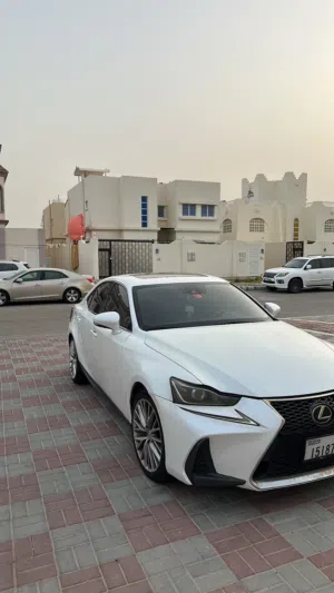 لكزس ls200t موديل 2017