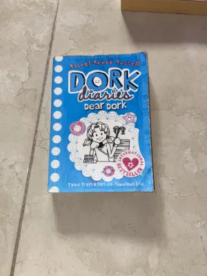 كتب dork diaries