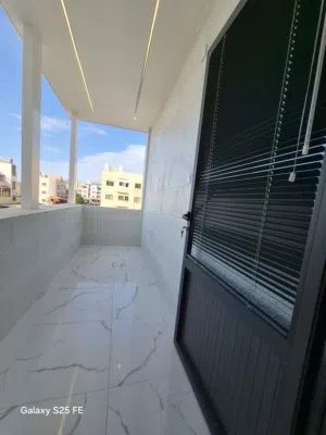 ة فاخرة للبيع السابعة ط2هندسي 115م + تراس ومصعد فرصة مميز فرصة مميزة للسكن الراقي أو الاسار