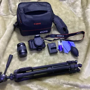 DSLR Cameras . Canon . Used4