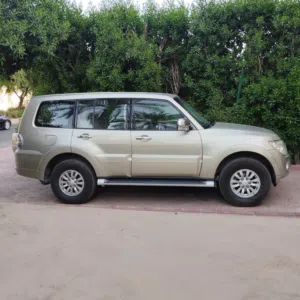 Used Mitsubishi Pajero in Farwaniya