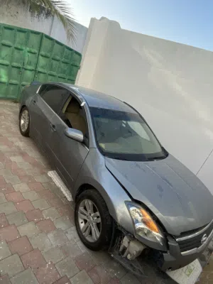 قطع غيار التيما 2008-2012