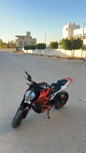 Ktm duke 390