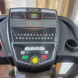 مشاية اسبرينت 7010 لوزن 130 كجم استعمال 8 مرات فقط لسا بالضمان