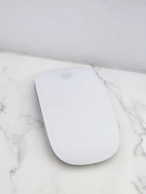 APPLE MAGIC MOUSE 2 CHARGEABLE USED IN GOOD CONDITION FREE DELIVERY OMAN LOCATION ALKHUWAIR