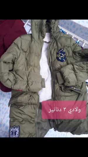 جاكيت بناتي شبه جديد للبيع