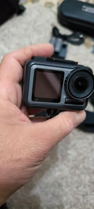 DSLR Cameras . Go Pro . Used3