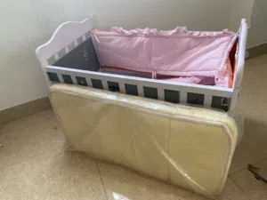 سرير اطفال