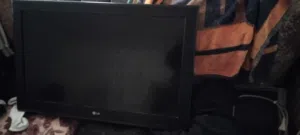 شاشة بحالة جيدة