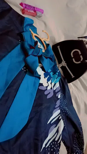 قميص نسائي