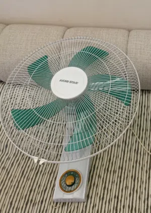 مروحة ثلاث سرع نضيفة جداً