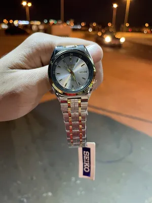 Seiko . Automatic . Silver . New4
