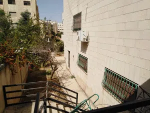 600 m2 More than 6 bedrooms Villa for Sale in Amman Tla' Ali