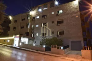 شقق فندقيه  بتصنيف فندق ممتاز جدا في أجمل مناطق شارع الجامعة بدخل سنوي لايقل عن 10% سنوي