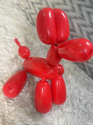 للبيع: روبوت سكوكي التفاعلي (Squeakee The Balloon Dog)