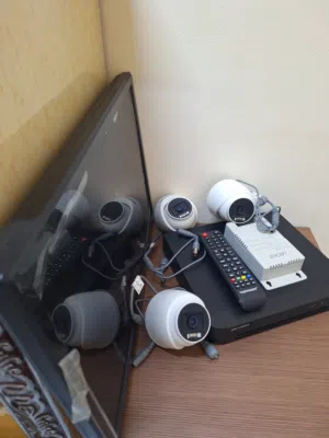 كاميرات ونظام كامل مع الشاشه استعمال بسيط