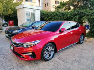 Sedan Kia in Amman