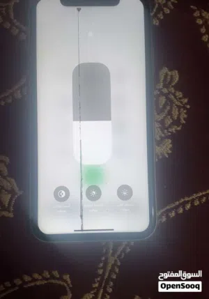 Apple iPhone 11 64 GB in Sana'a