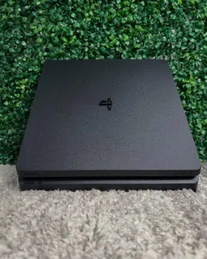 PS4 Slim very good / بلاستيشن 4 سليم كرت نظيف