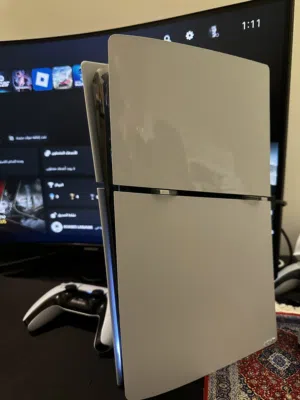 للبيع بلاستيشن 5 مع شاشه سامسونج حجم 32 انش  PlayStation5 digital for sale with monitor