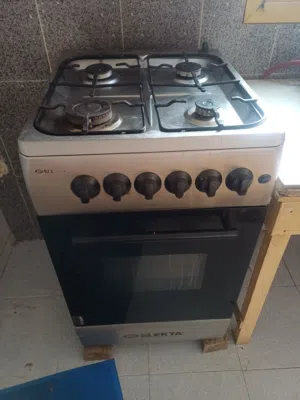 للبيع فرن طبخ صغير