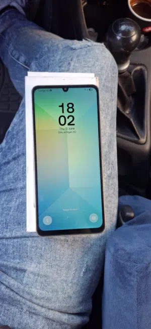 Samsung Galaxy A06 128 GB in Amman
