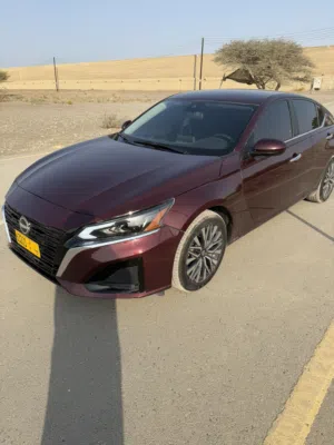 Used Nissan Altima in Al Batinah