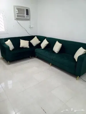 كنب حرف L شبه جديد مقاسه 3*2 للبيع المستعجل