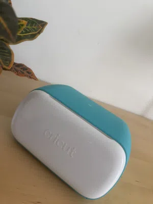جهاز Cricut Joy شبه جديد – استخدام مرة واحدة فقط