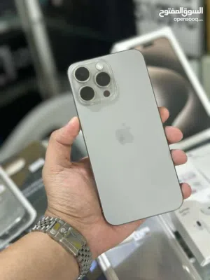 عرض خاااص : iPhone 15 pro max 256gb مع ضمان الوكيل و هاتف بحالة الوكالة مع ملحقاته بأقل سعر
