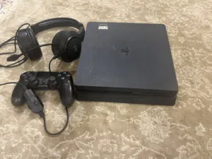 PlayStation 4 PlayStation for sale in Al Riyadh