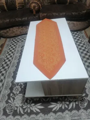 طاوله 10 دنانير  البفه 10دنانير  الخزانه 25 دينار