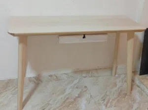 مكتب IKEA  استعمال نظيف