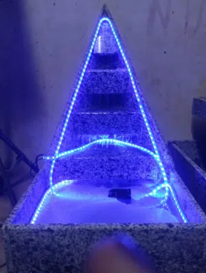 نافورة مياه