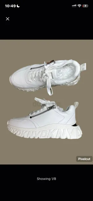 Comfort Shoes . DKNY . 38.5 . New2