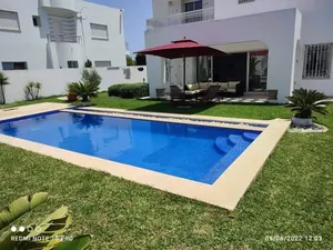 4 Bedrooms . Furnished . Weekly0