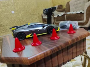 سيارت سباق لامبرجيني