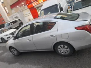 سياره نيسان صني